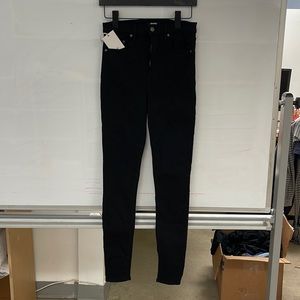 Grlfrnd Kendall super skinny